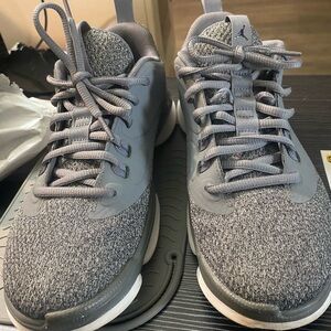 Jordan Gray Knit Men's Sneakers